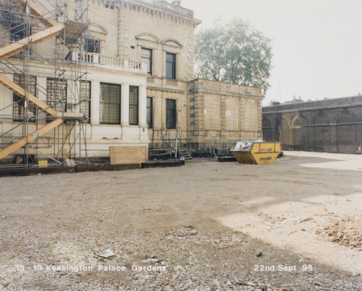 Professor Nasser David Khalili | Nour Palace Construction