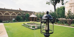 Prof-Nasser-David-Khalili-Nour-Palace49